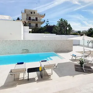 Mediterranea - Seaview, Pool & Garden , Bari Italia